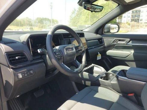 New 2026 GMC Terrain AT4 w/ Technology Package II AWD/4WD image 17