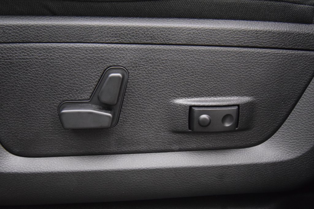 New 2027 RAM 3500 Big Horn AWD/4WD image 36