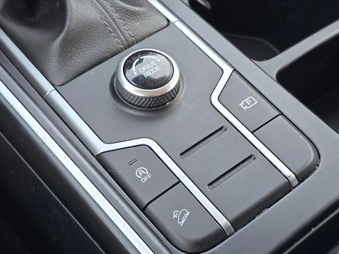 Used 2022 Kia Sorento LX FWD image 17