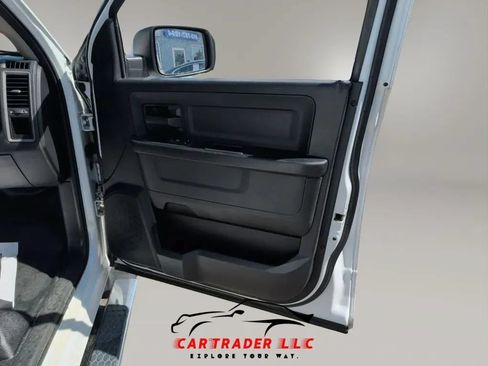 Used 2018 RAM 1500 Tradesman RWD image 13
