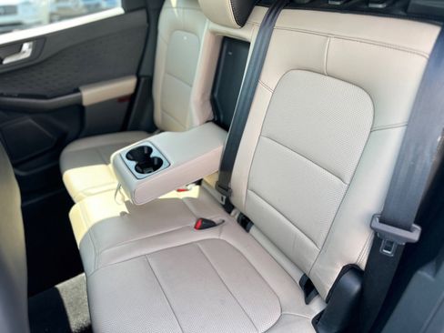 Used 2020 Ford Escape SEL image 39