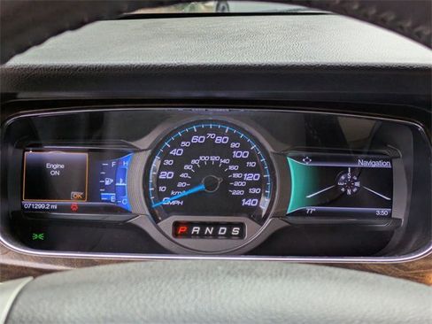 Used 2016 Ford Taurus Limited image 15