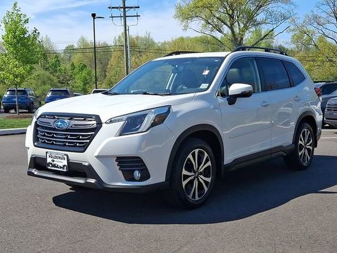 Certified 2022 Subaru Forester Limited AWD/4WD image 3