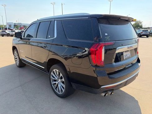 Used 2021 GMC Yukon Denali w/ Denali Premium Package AWD/4WD image 4