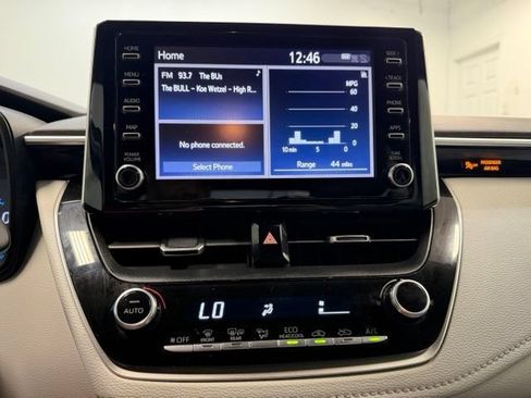 Used 2020 Toyota Corolla SE FWD image 18