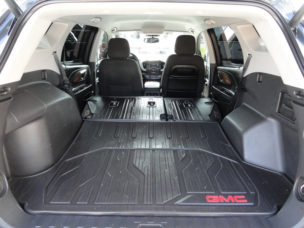 Used 2019 GMC Terrain SLE w/ Driver Convenience Package FWD image 14