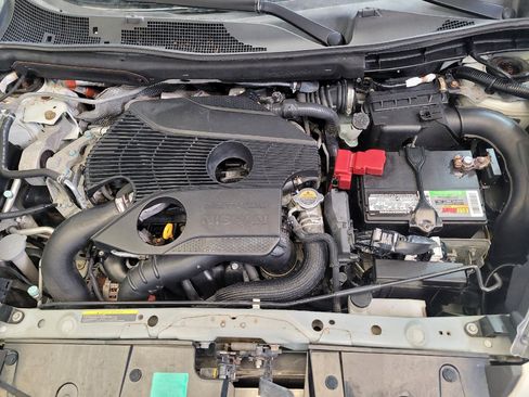 Used 2016 Nissan Juke SV AWD/4WD image 30