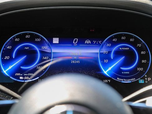 Used 2023 Mercedes-Benz EQS 580 4MATIC SUV image 6