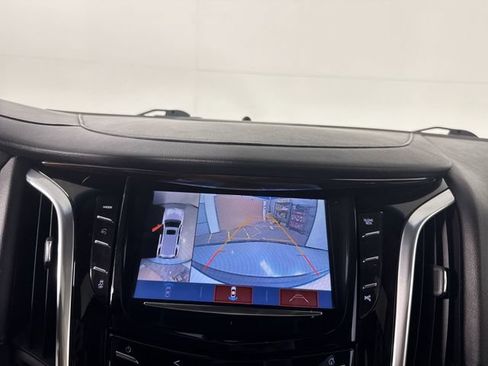 Used 2019 Cadillac Escalade ESV Luxury AWD/4WD image 8