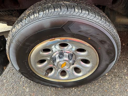 Used 2008 Chevrolet Silverado 1500 W/T w/ LS Package image 17