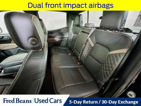 Used 2023 GMC Canyon Denali AWD/4WD image 32
