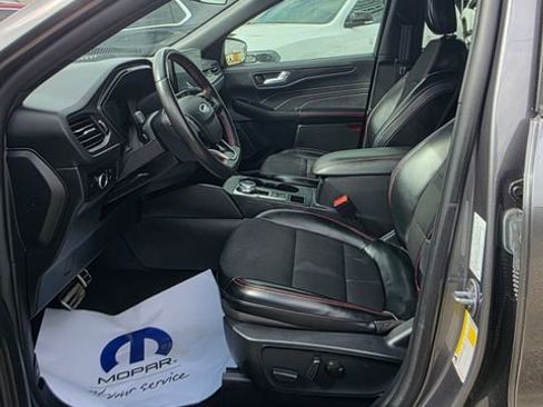 Used 2024 Ford Escape ST-Line w/ Tech Pack #1 AWD/4WD image 15