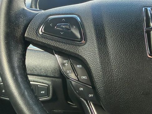 Used 2017 Lincoln MKC Premiere image 30