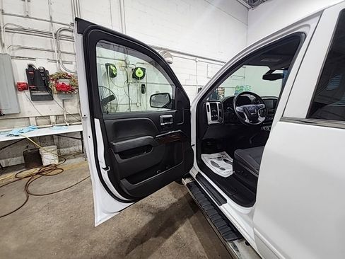 Used 2018 GMC Sierra 1500 SLE w/ Suspension Package, Off-Road AWD/4WD image 7