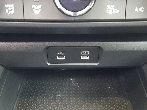 Certified 2023 Honda Accord EX image 17