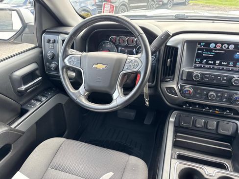 Used 2018 Chevrolet Silverado 1500 LT w/ All Star Edition image 13