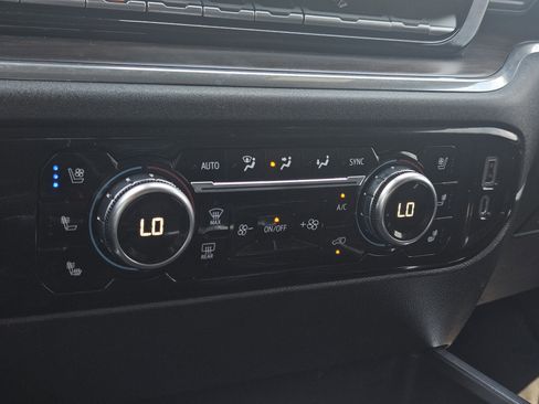 Used 2023 GMC Sierra 1500 SLT image 24