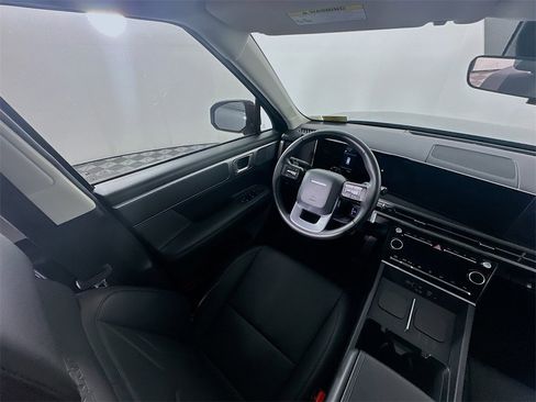 Used 2025 Hyundai Santa Fe XRT image 9