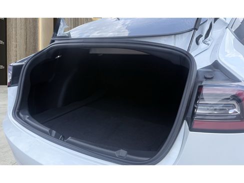 Used 2023 Tesla Model 3 Standard Range RWD image 13