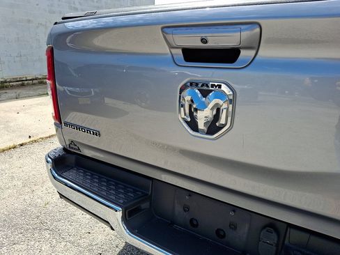 Used 2022 RAM 1500 Big Horn AWD/4WD image 18