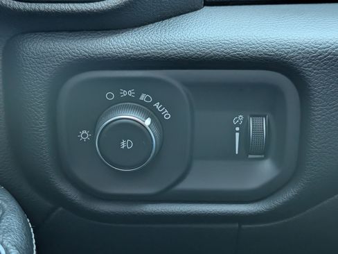 Used 2024 RAM 3500 SLT w/ Quick Order Package 2YG SLT image 12