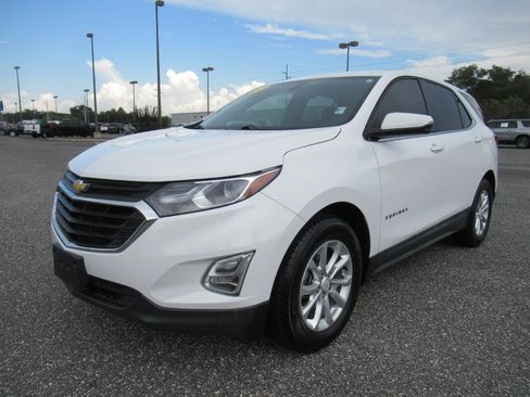 Used 2018 Chevrolet Equinox LT FWD image 3