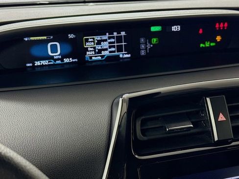 Used 2022 Toyota Prius LE image 13