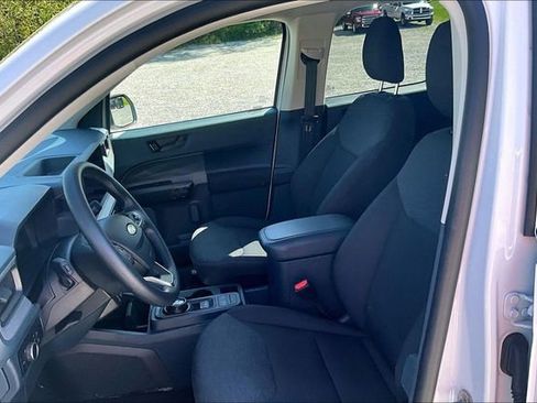 Used 2025 Ford Maverick XL w/ Equipment Group 102A AWD/4WD image 25