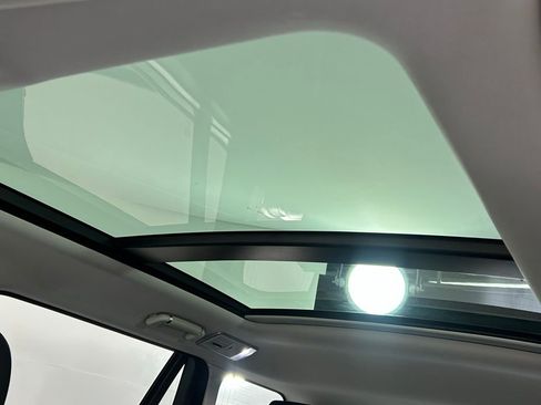 Used 2016 Land Rover Range Rover Long Wheelbase Supercharged image 35