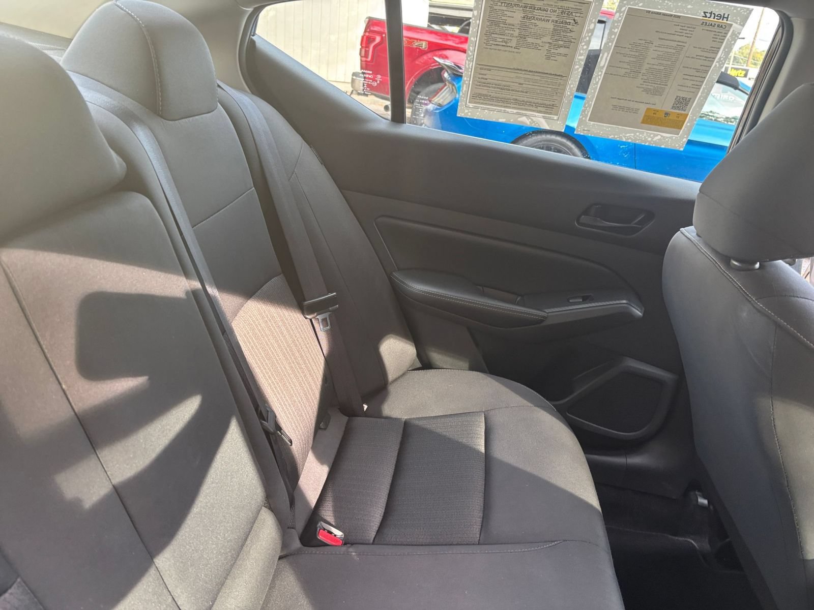 Used 2025 Nissan Altima 2.5 SV FWD image 33
