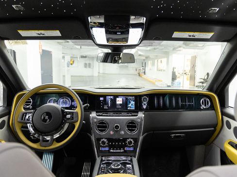 New 2026 Rolls-Royce Cullinan image 42