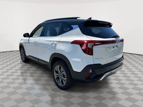 Used 2024 Kia Seltos S AWD/4WD image 5