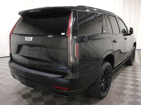 Certified 2023 Cadillac Escalade Sport Platinum w/ LPO, ONYX Package AWD/4WD image 34