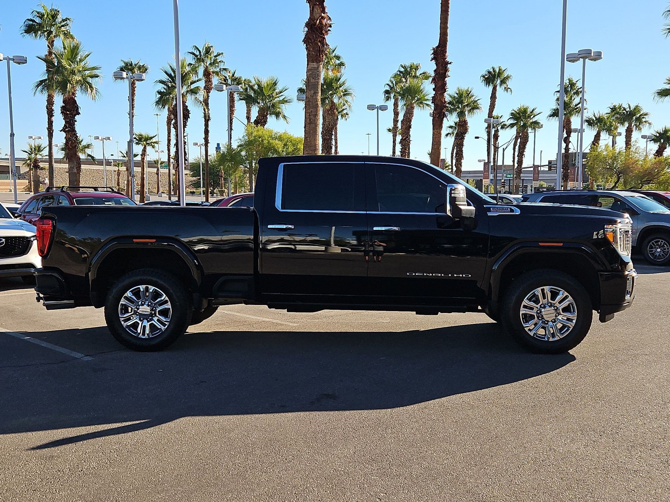 Used 2022 GMC Sierra 2500 Denali w/ Denali Ultimate Package AWD/4WD image 6