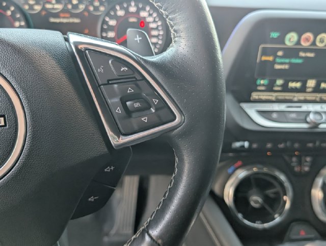 Used 2016 Chevrolet Camaro SS RWD image 14