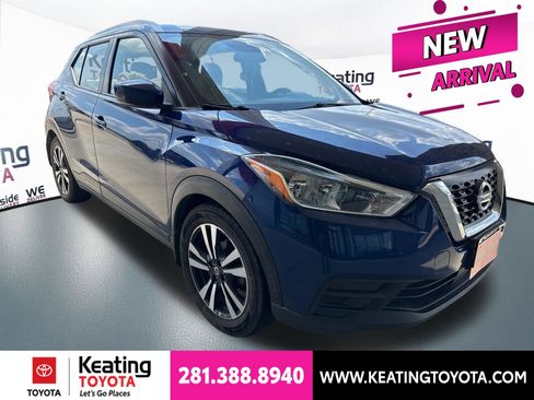 Used 2020 Nissan Kicks SV FWD image 1