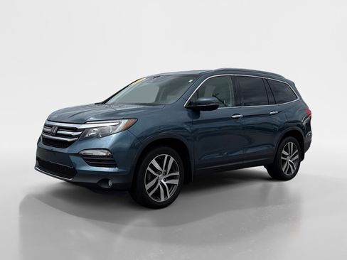 Used 2017 Honda Pilot Touring image 9