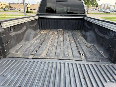 Used 2008 Nissan Titan SE AWD/4WD image 5