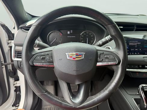 Used 2020 Cadillac XT4 Sport FWD image 22