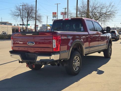 Used 2018 Ford F250 Lariat w/ Lariat Value Package image 3