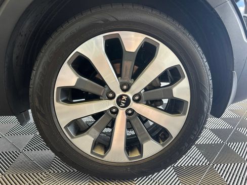 Used 2020 Kia Telluride S AWD/4WD image 9