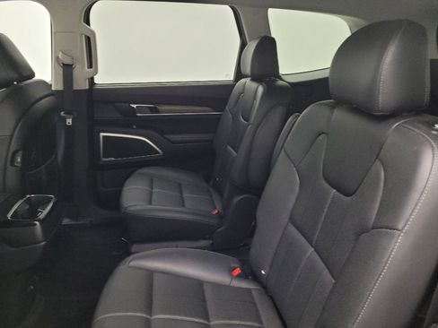 Used 2020 Kia Telluride EX w/ EX Premium Package AWD/4WD image 18