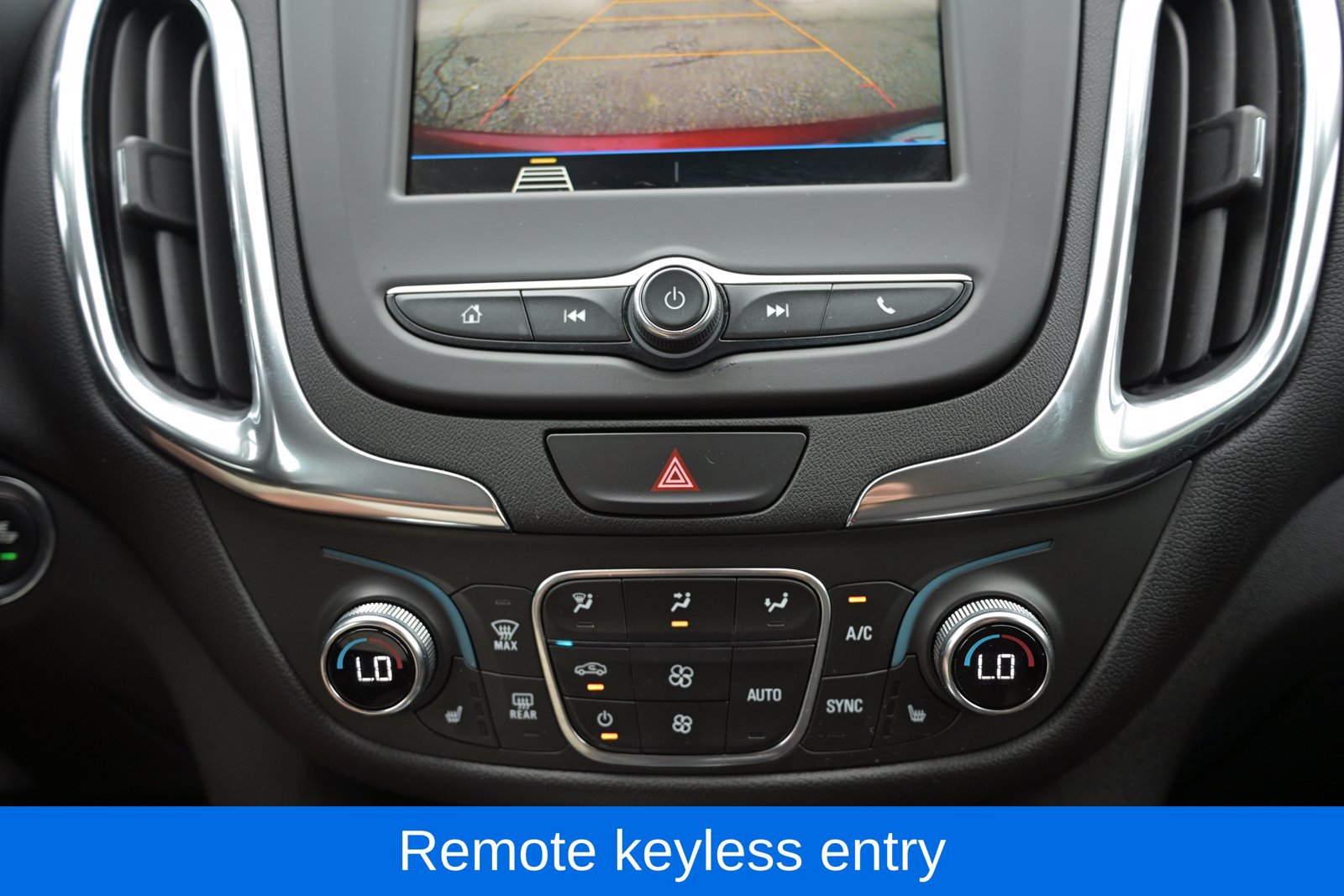 Used 2019 Chevrolet Equinox LT w/ Driver Convenience Package FWD image 27