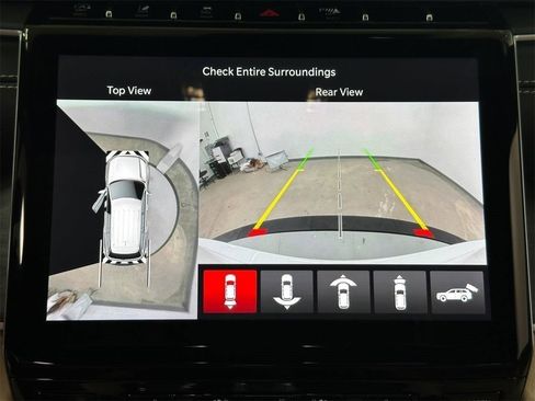 New 2024 Jeep Grand Cherokee Limited w/ Luxury Tech Group II image 16