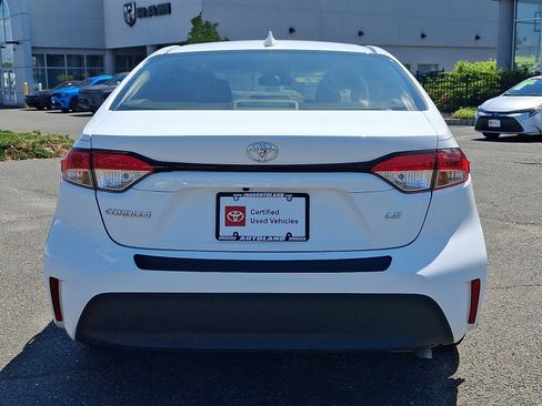 Used 2024 Toyota Corolla LE w/ LE Convenience Package FWD image 6