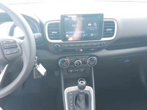New 2026 Hyundai Venue SE FWD image 20