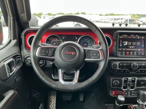 Used 2018 Jeep Wrangler Unlimited Rubicon AWD/4WD image 21