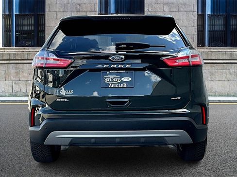 Certified 2022 Ford Edge SEL w/ Convenience Package image 4