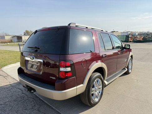 Used 2007 Ford Explorer Eddie Bauer image 5
