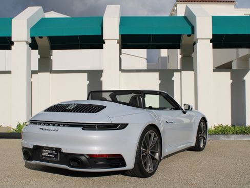 Certified 2024 Porsche 911 Carrera 4S image 7